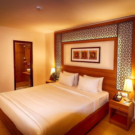 Incredible One Hotel Secunderabad Экстерьер фото