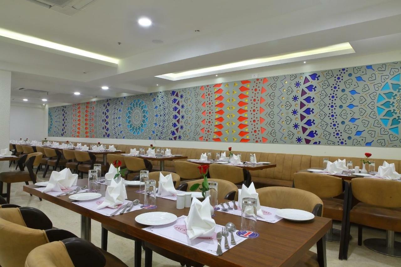 Incredible One Hotel Secunderabad Экстерьер фото