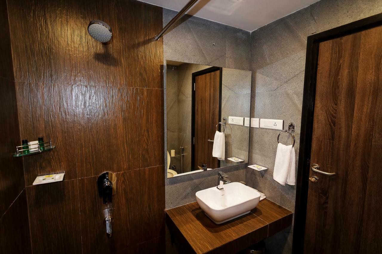 Incredible One Hotel Secunderabad Экстерьер фото